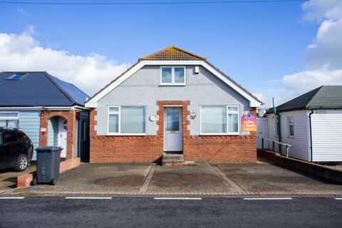 3 bedroom detached house for sale, Faversham Road, Seasalter, CT5