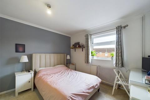 83 Unwin Road, Cheltenham, GL51 6TN