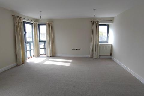 2 bedroom flat to rent, Imperial Court, Imperial Lane, Cheltenham