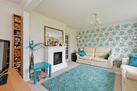 4 bedroom semi-detached house for sale, Nairn Drive, Dronfield Woodhouse, Dronfield, Derbyshire, S18 8ZP
