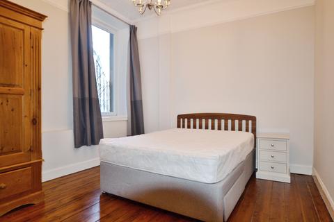 undefined, Queen's Park Avenue, Edinburgh, EH8