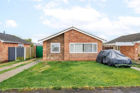 2 bedroom detached bungalow for sale, Fritton Close, Ormesby