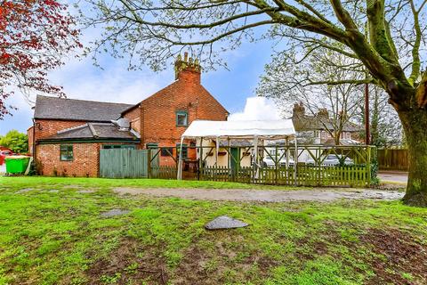 3 bedroom detached house for sale, Offham Road, West Malling, Kent