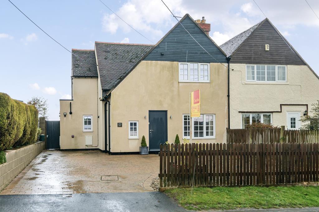 Garsington, Oxford, OX44 2 bed semidetached house for sale £500,000