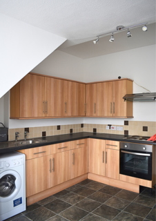 2 bedroom flat to rent, Cornwall Gardens, Cliftonville, CT9