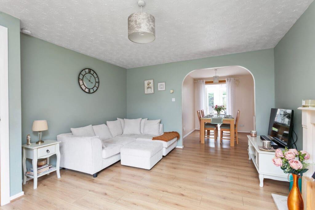 Braeside Park, Mid Calder EH53 3 bed semidetached house for sale £