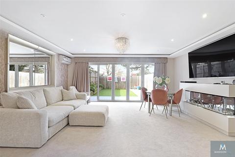 4 bedroom terraced house for sale, Chigwell, Essex IG7