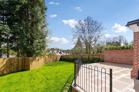 5 bedroom semi-detached house for sale, Kingsway, Chalfont St. Peter, Gerrards Cross, Buckinghamshire, SL9