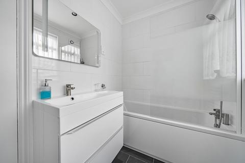 66 Valliers Wood Road, Sidcup, DA15 8BG