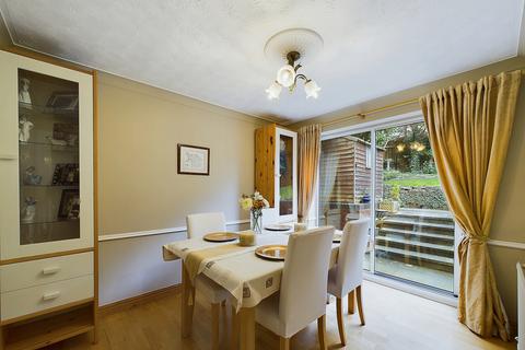 4 bedroom detached house for sale, Coed Y Graig, Penymynydd, CH4