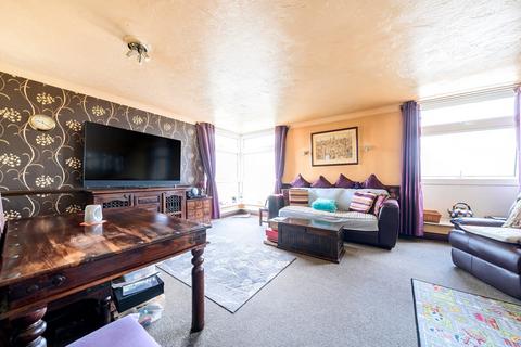 2 bedroom apartment for sale, Denham Lodge, Oxford Road, Denham