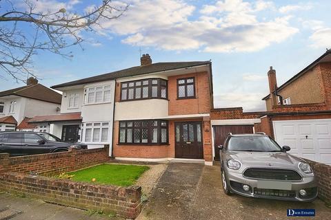 3 bedroom semi-detached house for sale, The Grove, Upminster, RM14