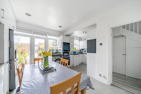 37 Abbots Way, Beckenham, BR3 3RJ