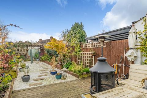 37 Abbots Way, Beckenham, BR3 3RJ