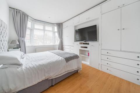 37 Abbots Way, Beckenham, BR3 3RJ