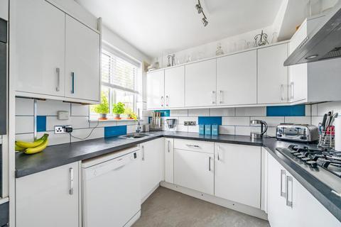 37 Abbots Way, Beckenham, BR3 3RJ