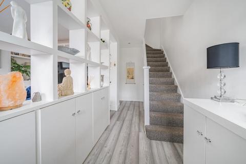 37 Abbots Way, Beckenham, BR3 3RJ