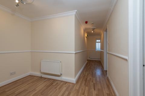 2 bedroom flat to rent, 4 West Hill Terrace, 83 Harrogate Road, Leeds LS7