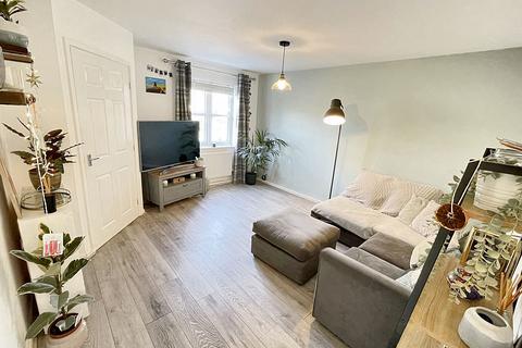 27 Claypit Close, South Shields, NE33 1TH
