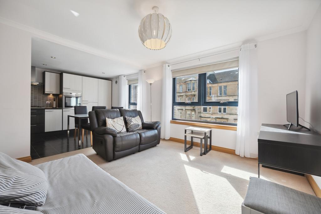 Oban Drive, Flat 3/1, North Kelvinside, Glasgow, G20 6LR 1 bed flat for