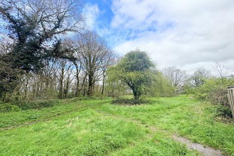 14 Rydes Avenue, Guildford, GU2 9SR