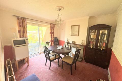 14 Rydes Avenue, Guildford, GU2 9SR