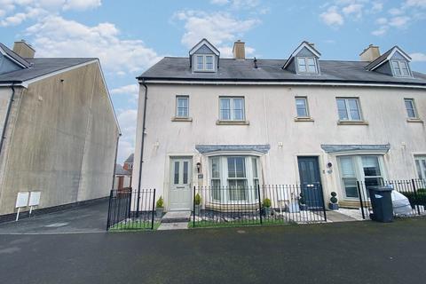 4 bedroom semi-detached house for sale, Lle Crymlyn, Llandarcy, Neath.