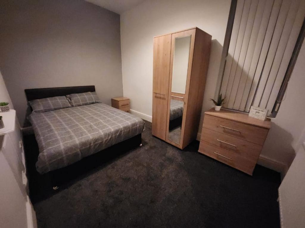 Martins Lane, Wallasey CH44 1 bed in a house share £475 pcm (£110 pw)