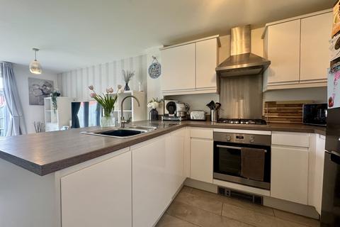 2 bedroom terraced house for sale, 68 Portland Drive, Barry
