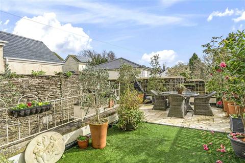 4 bedroom end of terrace house for sale, Vine Terrace, Fore Street, Kingsbridge, Devon, TQ7