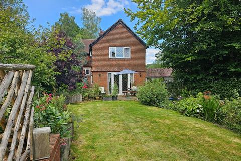 3 bedroom semi-detached house for sale, Edenbridge Road, Hartfield TN7