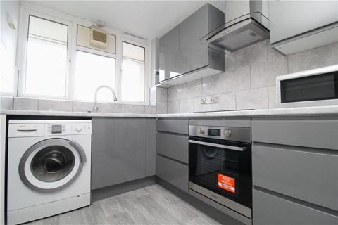 2 bedroom apartment to rent - Longheath Gardens, Croydon, CR0