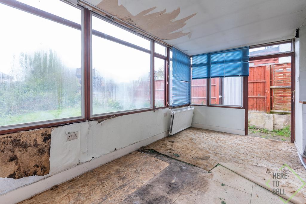 19 Chetwynd Avenue, East Barnet, Barnet, EN4 8 NG-1