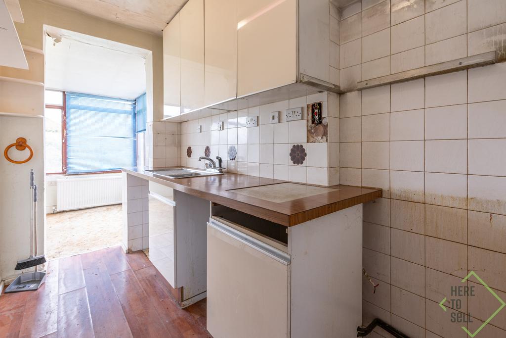 19 Chetwynd Avenue, East Barnet, Barnet, EN4 8 NG-1
