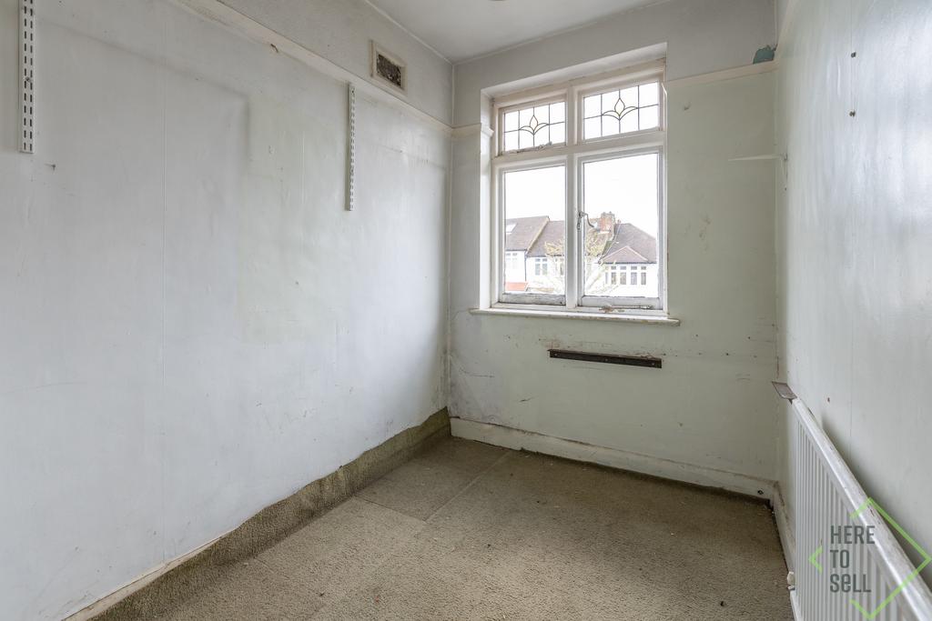 19 Chetwynd Avenue, East Barnet, Barnet, EN4 8 NG-2