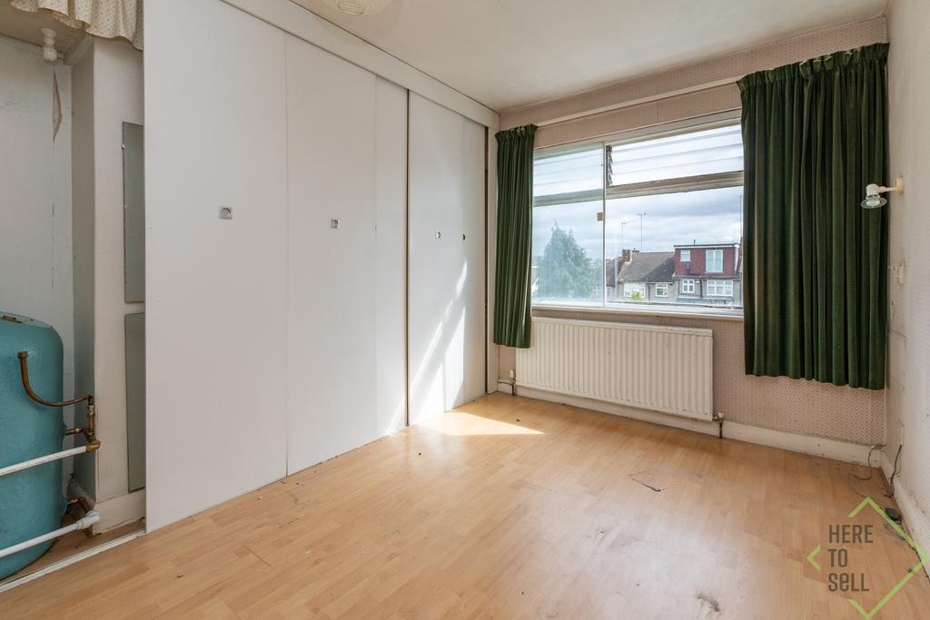 19 Chetwynd Avenue, East Barnet, Barnet, EN4 8 NG-2