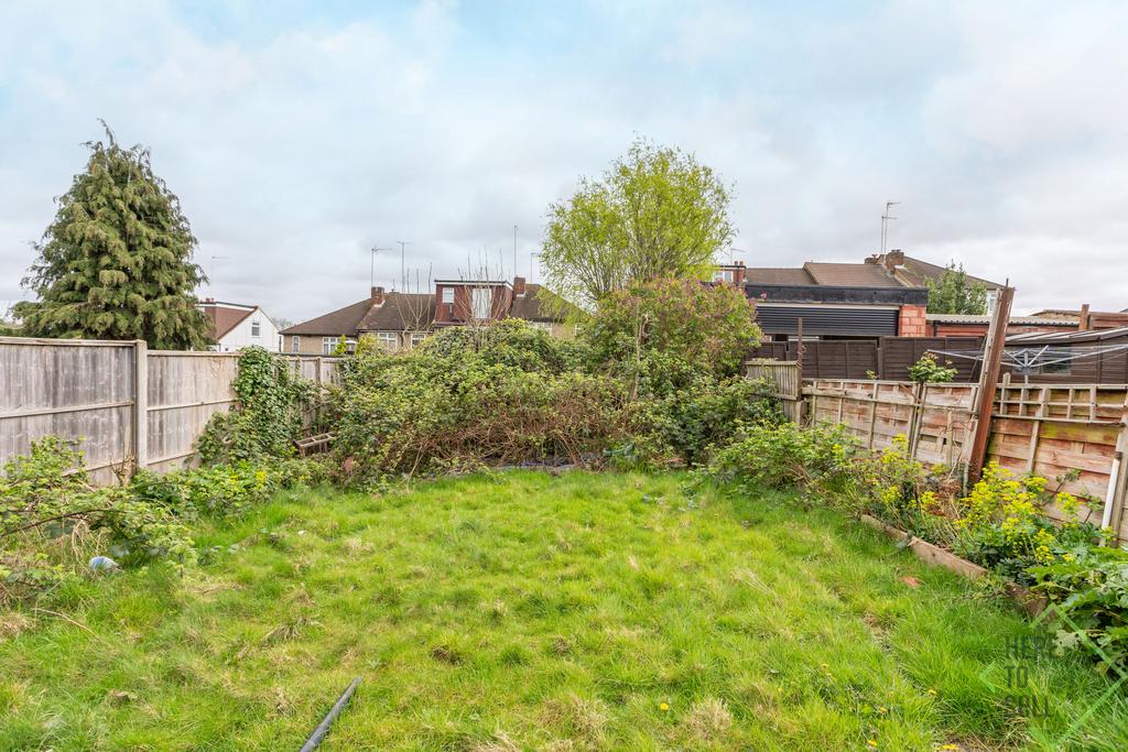 19 Chetwynd Avenue, East Barnet, Barnet, EN4 8 NG-2