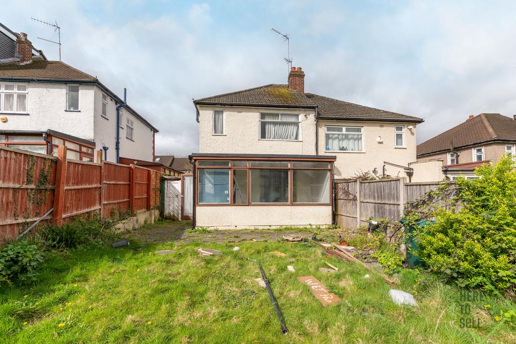 19 Chetwynd Avenue, East Barnet, Barnet, EN4 8 NG-3