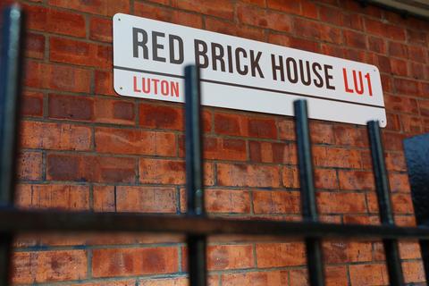 Studio to rent, Red Brick House, Luton Town Centre