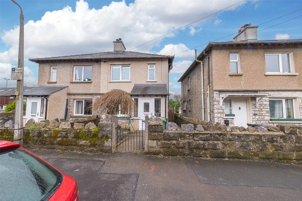 Kendal, Kendal LA9 3 bed semidetached house for sale £295,000