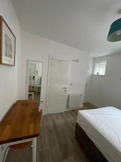 2 bedroom apartment to rent, Dame Alice Street, Bedford MK40