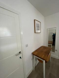 2 bedroom apartment to rent, Dame Alice Street, Bedford MK40