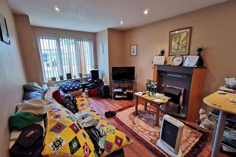 1 bedroom ground floor flat for sale, ,  Hyde Road, Manchester