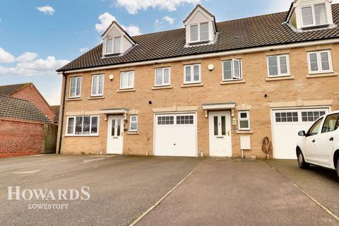3 bedroom terraced house for sale, Tubby Walk, Oulton