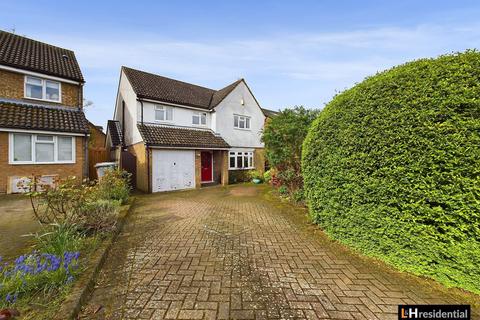 6 Graveley Avenue, Borehamwood, WD6 2NH