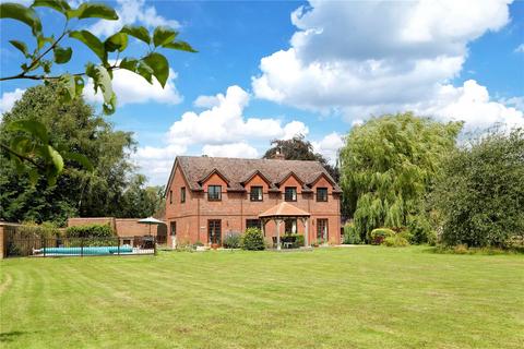 4 bedroom detached house for sale, Boars Bridge House, Little London, RG26