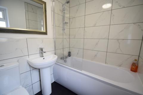 4 bedroom terraced house to rent, Cotesheath Street, Stoke-On-Trent ST1
