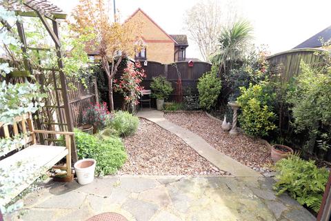6 Selkirk Drive, Erith, DA8 3QR