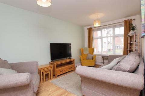41 Highfields, Tonyrefail, Porth, CF39 8GB