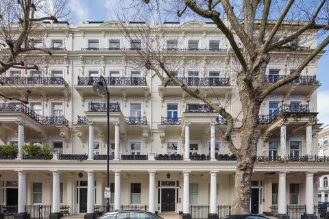 3 bedroom flat for sale, Queen's Gate, South Kensington SW7
